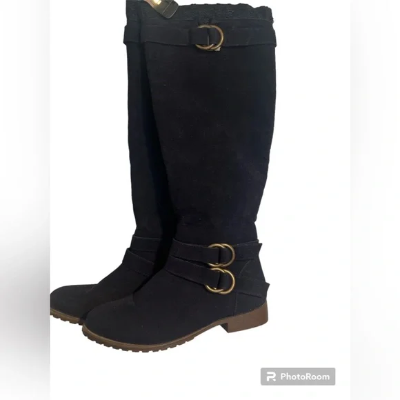 Boot - Picture 1 of 2